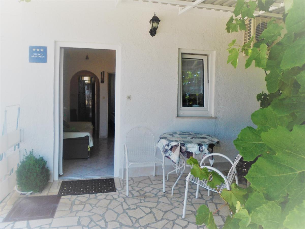 Guest House Pamela Senj  Luaran gambar