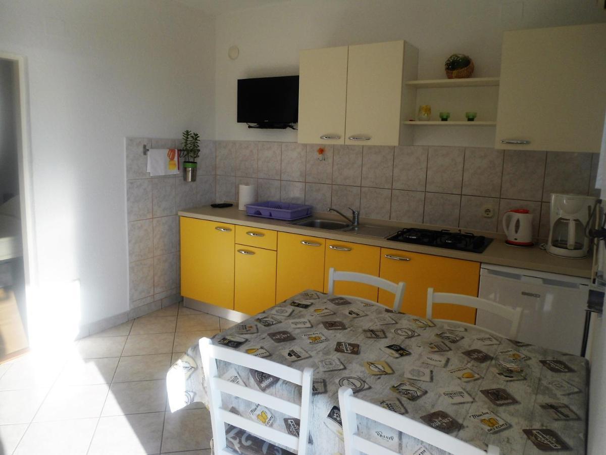 Guest House Pamela Senj  Luaran gambar