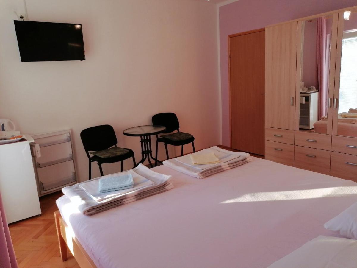 Guest House Pamela Senj  Luaran gambar