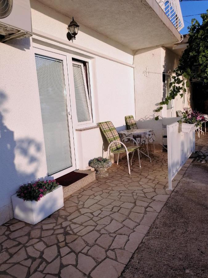 Guest House Pamela Senj  Luaran gambar